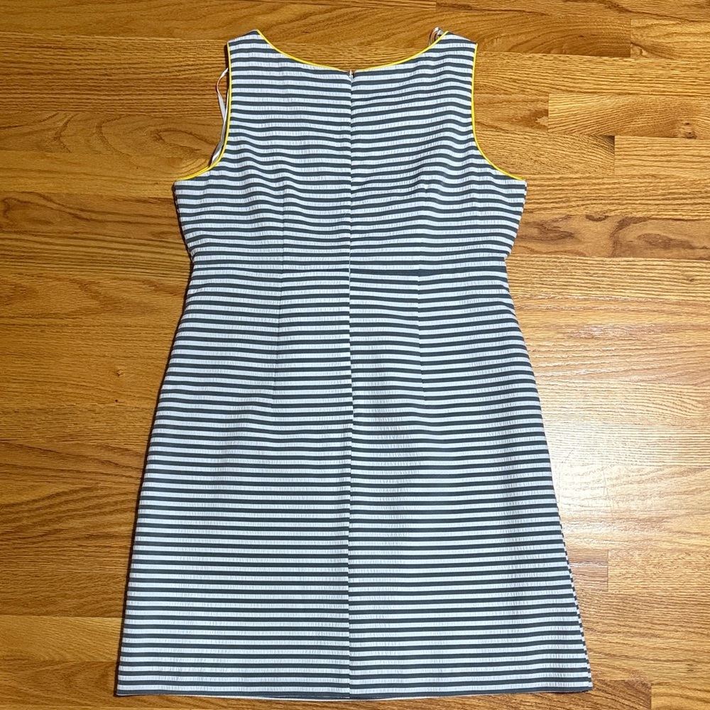 Jessica Howard Gray and White Striped Dress with Yellow Trim - Picture 4 of 4